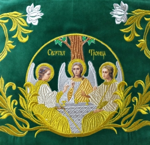 Облачення священника, вишите на оксамиті, вишита середина з іконами, вишитий галун