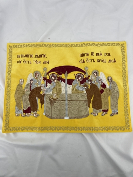 Облачення священника, вишите на оксамиті, з вишитим галуном, вишивка "Святительська"