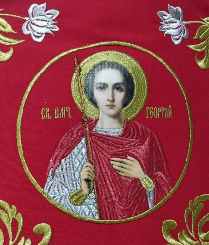 Облачение священника, вишитое на габардине, вишивка "Роза" с пришивним галуном