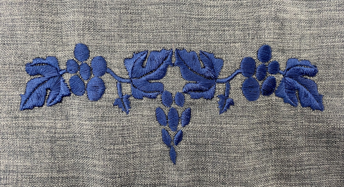 Жилетка з вишивкою, тканина 8062