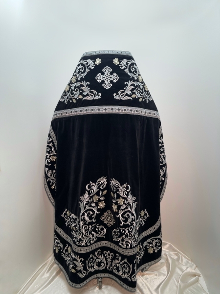 Облачення священника, вишите на оксамиті, вишивка "Троянда" з пришитим галуном