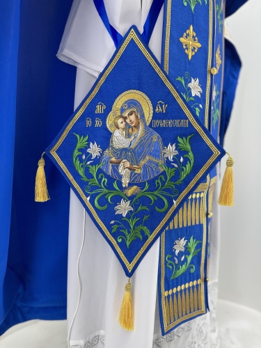 Комбіноване облачення священника вишите на оксамиті, з вишитими іконами, вишивка "Лілії"