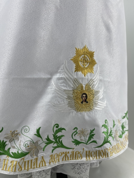 Комбіноване облачення священника вишите на оксамиті, з вишитими іконами, вишивка "Лілії"
