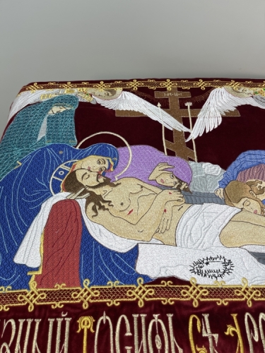 Плащаниця вишита на оксамиті церковнослов'янською мовою, вишивка орнамент, з предстоящими, лицева вишивка 120х85 