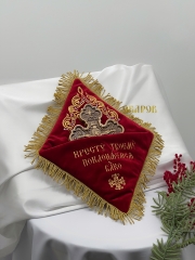 Подушка під хрест