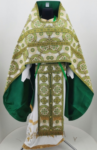 Облачення священника, з турецької парчі, з пришивним галуном