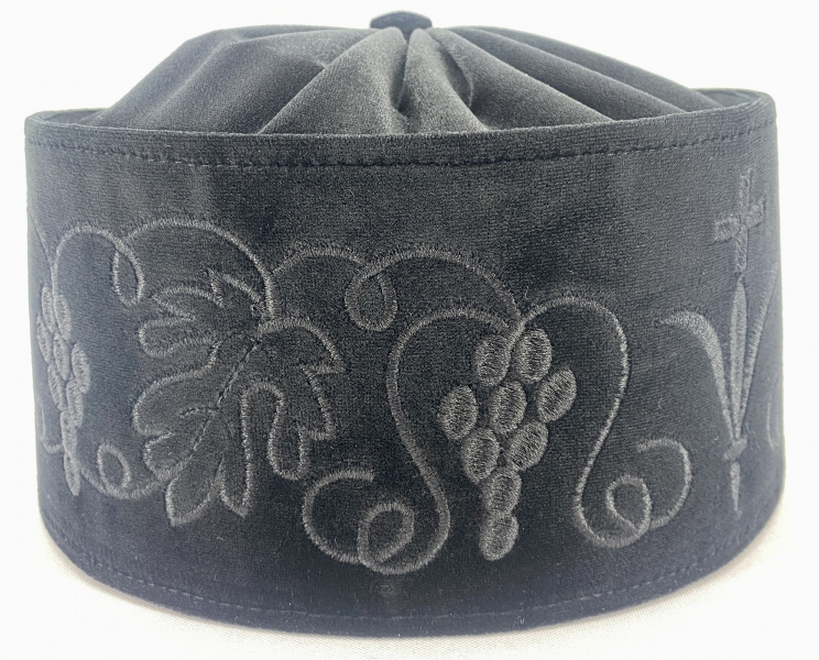 Скуфія грецька оксамитова, з вишивкою "виноград" 