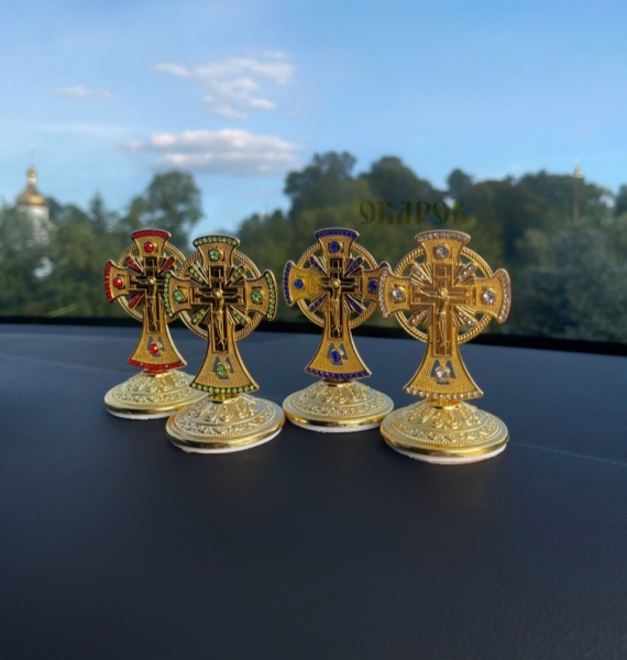 Автомобільний хрест на ліпці 8,5х5см