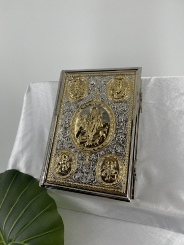 Євангеліє напрестольне, Українською мовою 32х23х8