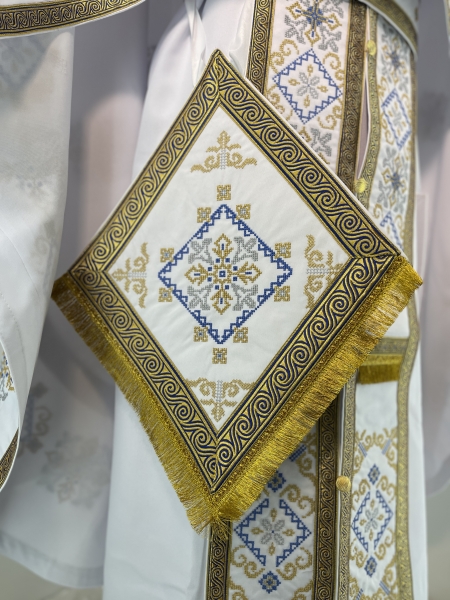 Облачення священника, вишите на габардині, вишивка "Вишиванка"