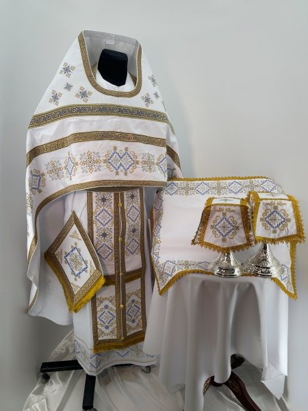 Облачення священника, вишите на габардині, вишивка "Вишиванка"