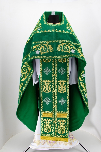 Облачення священника, вишите на оксамиті, вишивка "Троянда" з вишитим галуном