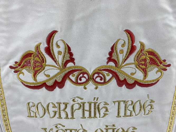 Комбіноване облачення священника вишите на оксамиті, з вишитими іконами, вишивка "Пасхальна"