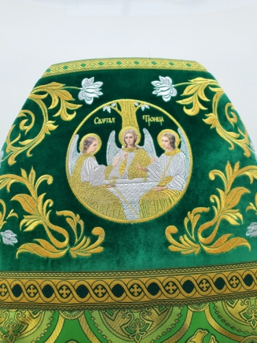 Облачення священника комбіноване з парчі "Флорівський хрест", з вишитим опліччям, вишивка "Роза"