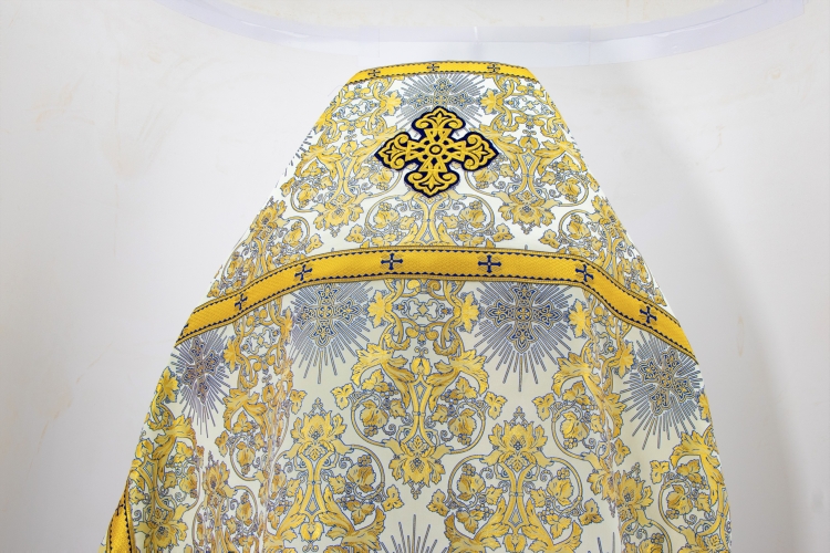 Облачение священника, с турецкой парчи с пришивним галуном