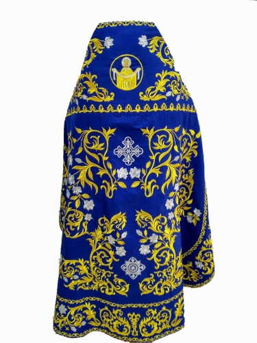Облачение священника, вишитое на габардине, вишитая середина с вишитий галуном