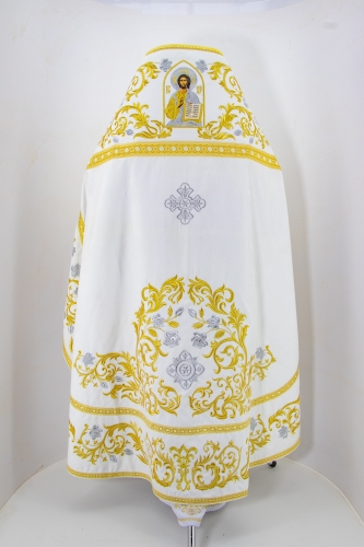 Облачення вишите